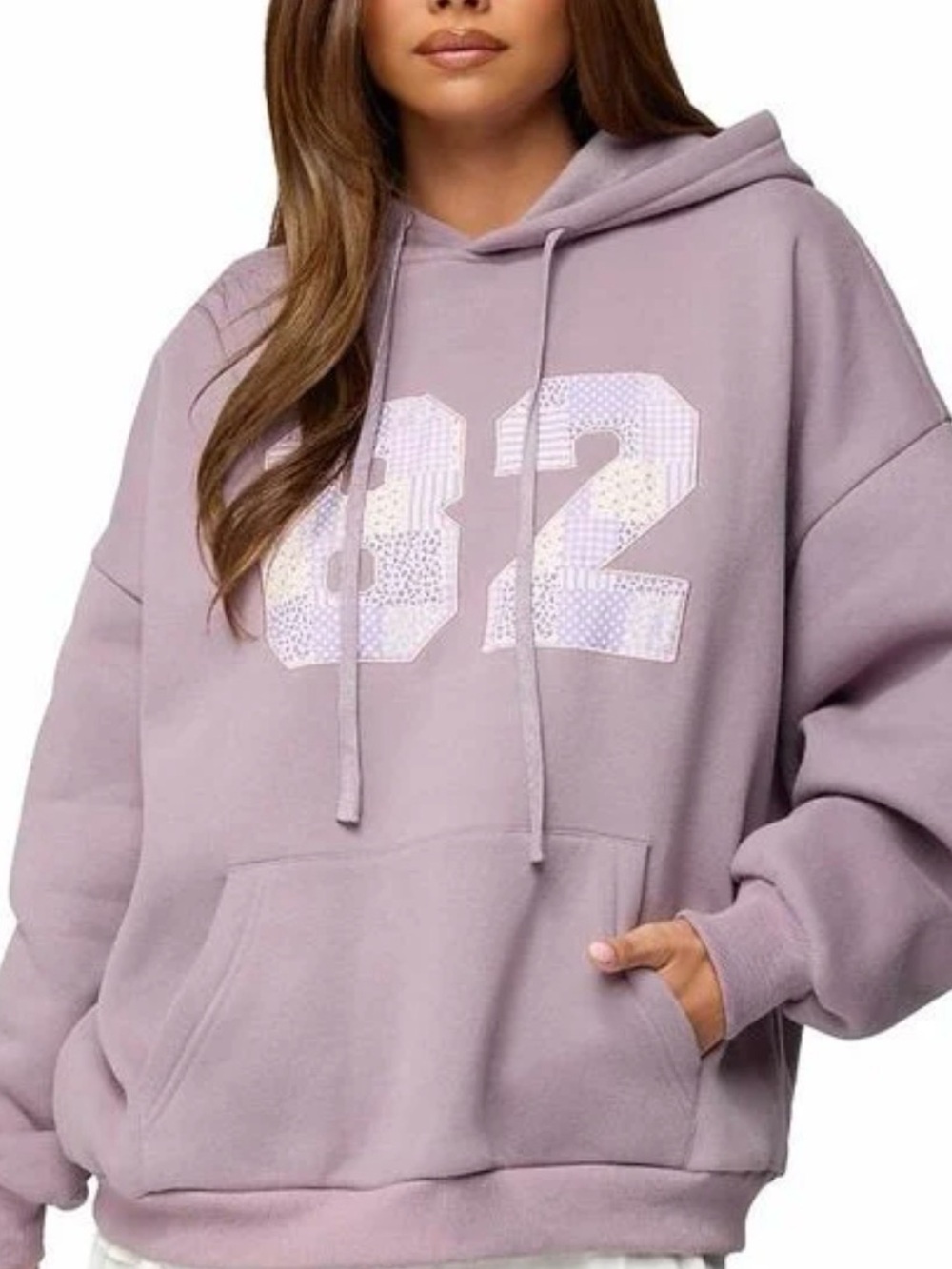 Edikted Lavender Oversized Hoodie with '82' Sequin Graphic